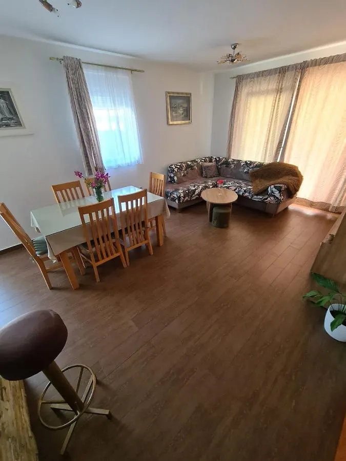 Appartamento Apartmani Ljubo Spalato