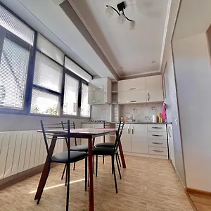Luxury In Centre Апартаменты Тбилиси