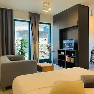 https://cozy-friendly-place-with-free-parking.praguehotelsweb.com