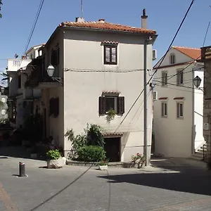 apartments-dobrinj.primorje-gorskikotar.com/