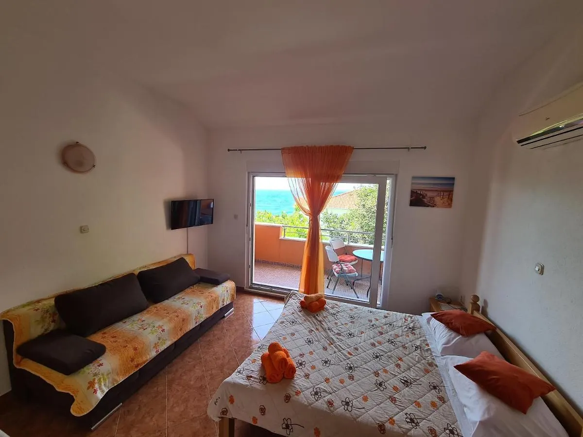 Apartmani Ljubo Split 0*,