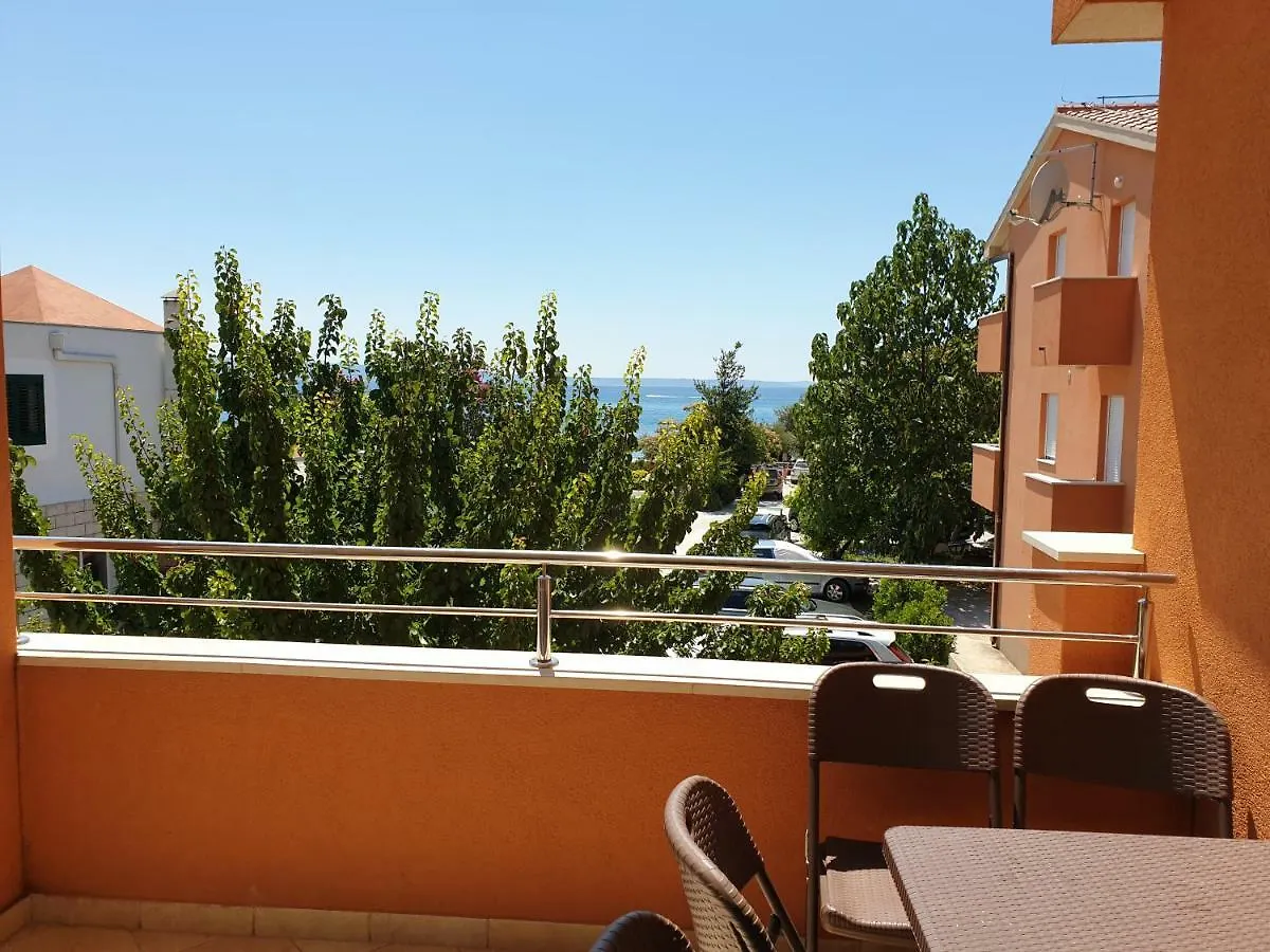 Apartmani Ljubo Split 0*,